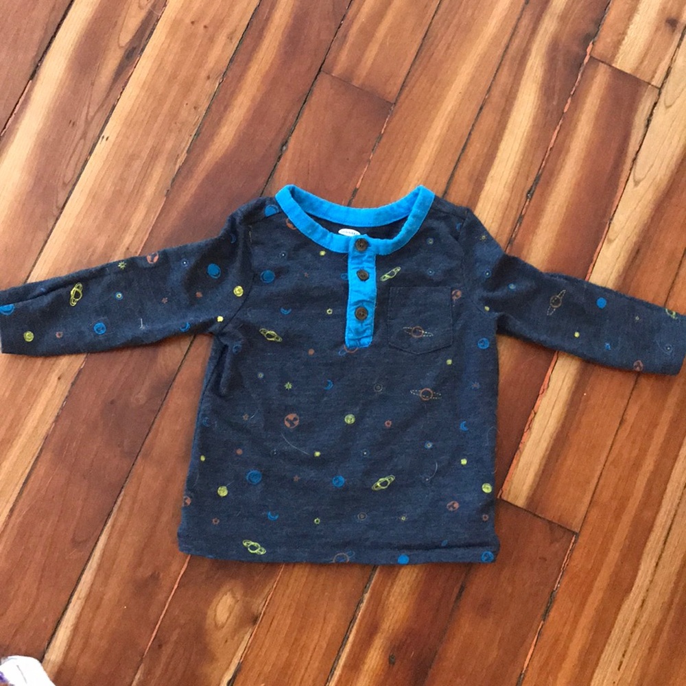 Like new space printed Henley  - OLD NAVY